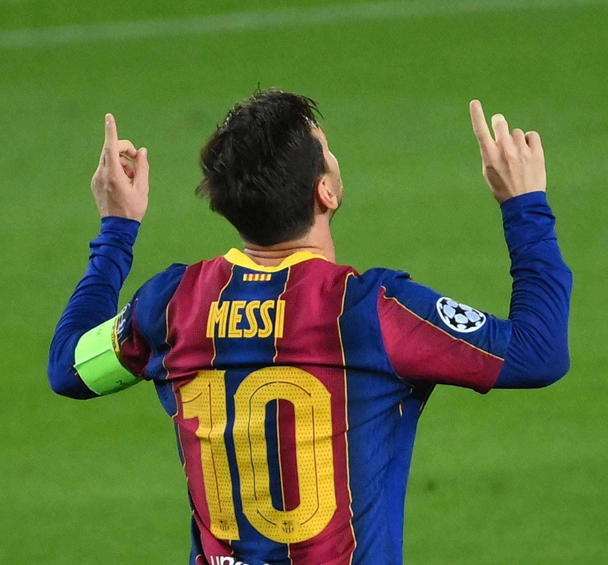 仅21场！杰伦·布朗成为队史开赛最快达成600+100+100的球员