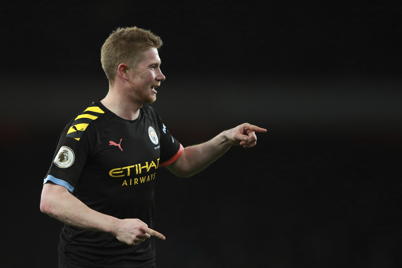 德转朱艺：黎巴嫩裁判组执法国安VS麦克阿瑟的亚冠联赛