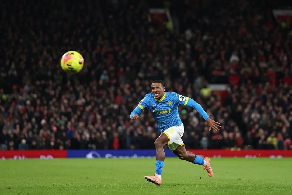 替补球员关键时刻得分逆转比赛