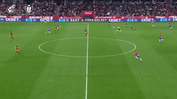 半场：纳什维尔2-0迈阿密国际，乔希-鲍尔破门，瑟里奇点射