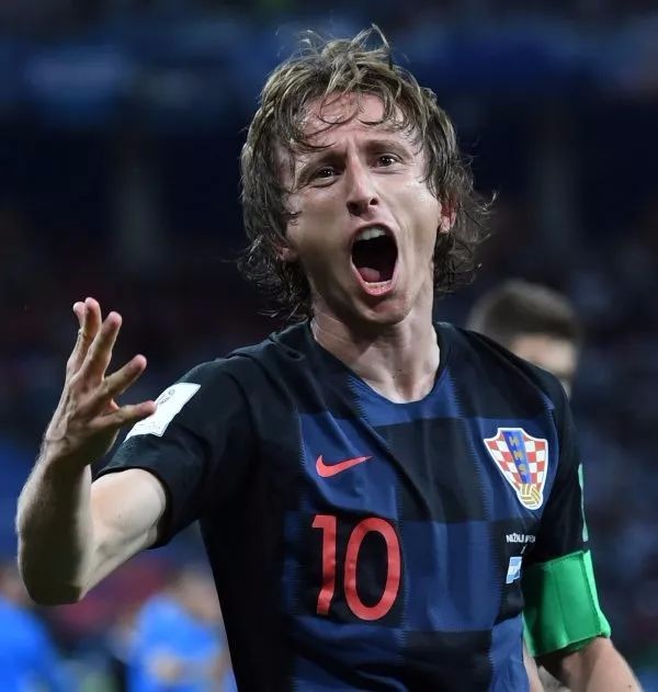 曼联1-1西汉姆再失进前5良机！习惯性疲软，阿莫林冬窗买人也不够