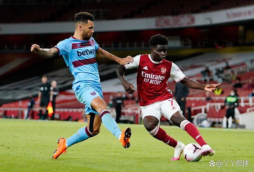 巴萨3比1马竞的第10分钟：球迷再次集体高喊梅西的名字！