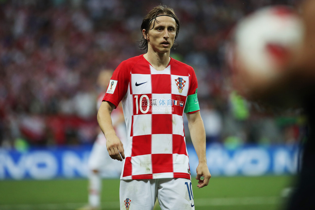 世体：巴舒亚伊因伤无缘对阵巴塞罗那，克瑙夫病愈可复出